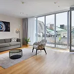 アパートホテル Vn17 Rooftop By Adrez 4*