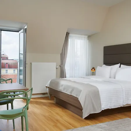 Ξενοδοχείο με διαμερίσματα Vn17 Rooftop By Adrez Πράγα